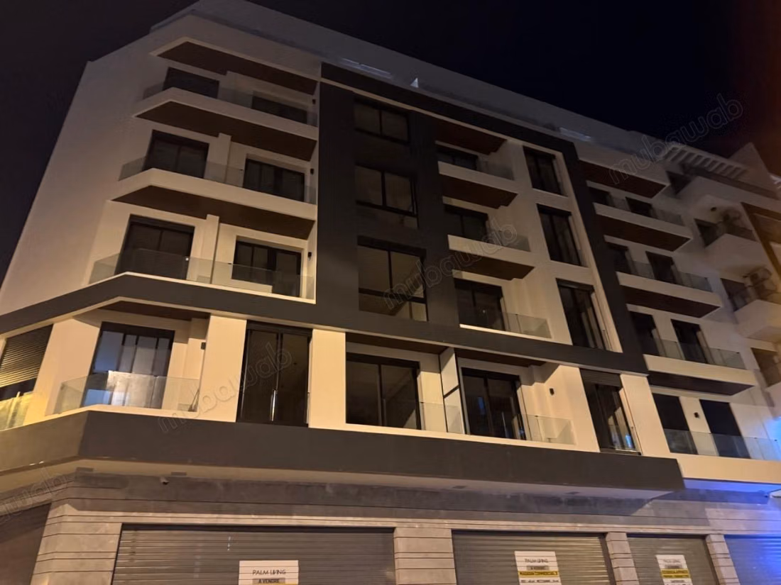 Studio non meublé à louer quartier des hôpitaux