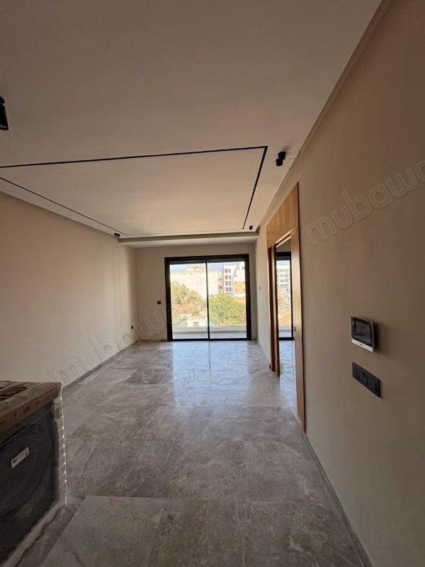 Kaal studio te huur in het ziekenhuisgebied