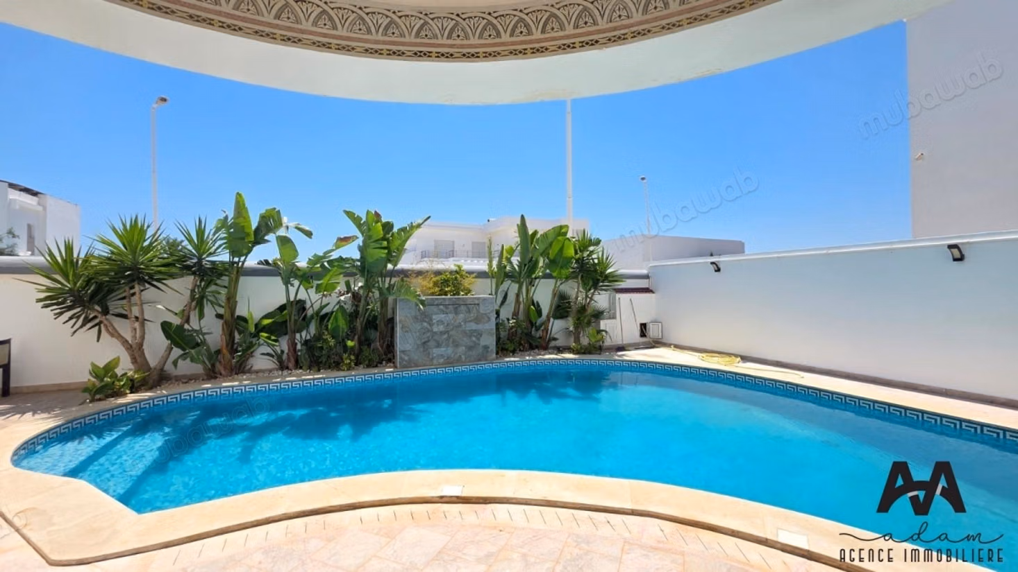 Villa de Style Américain avec Appartement Indépendant