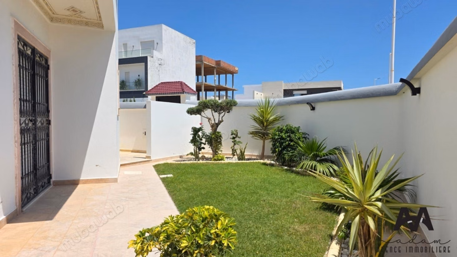 Villa de Style Américain avec Appartement Indépendant