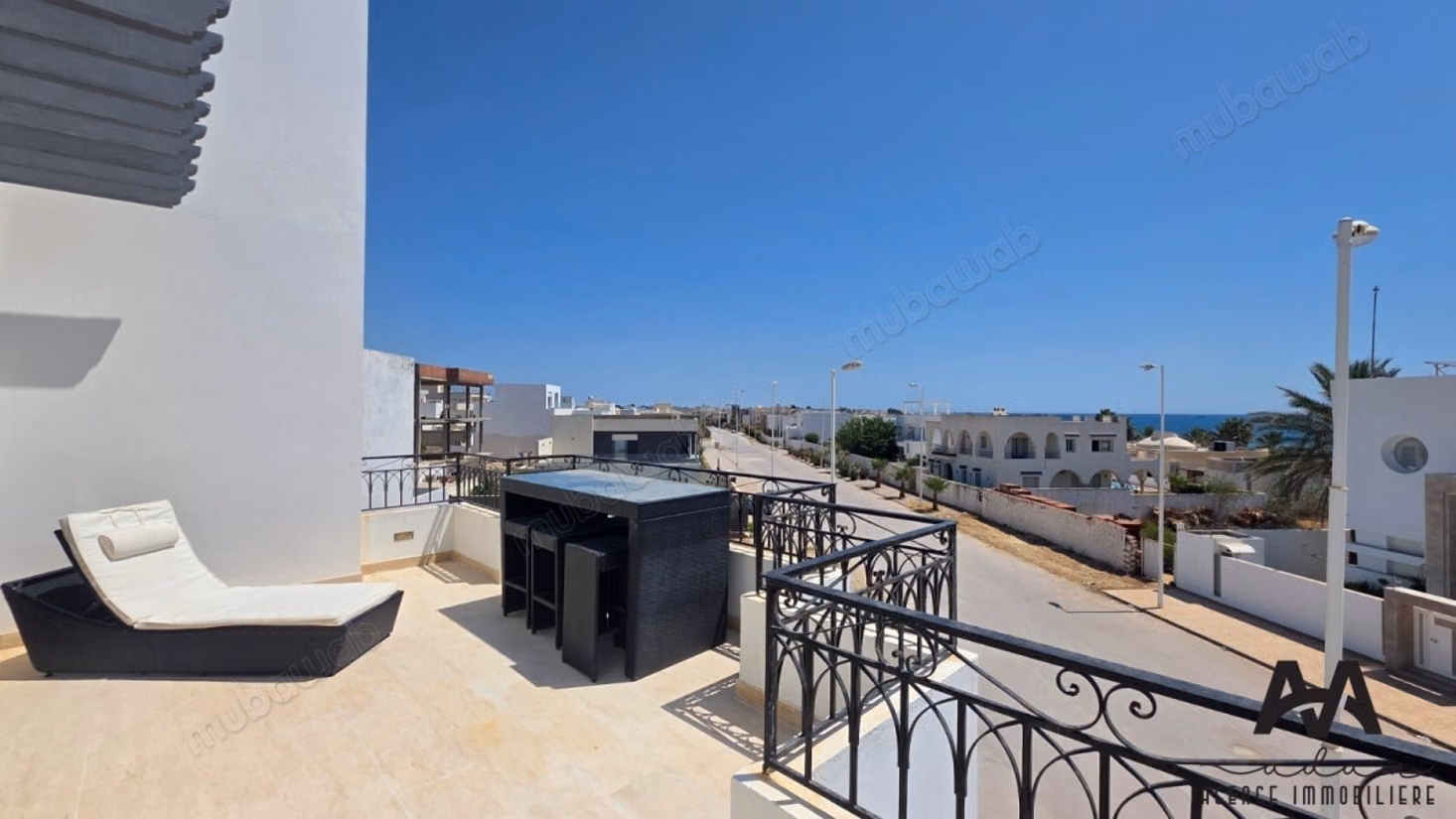 Villa de Style Américain avec Appartement Indépendant