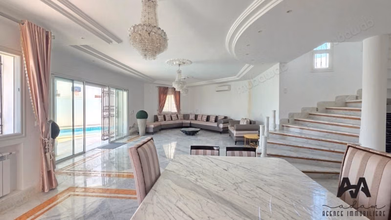 Villa de Style Américain avec Appartement Indépendant