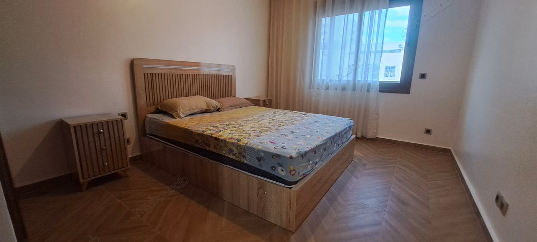 Appartement a vendre sur racine remis a neuf