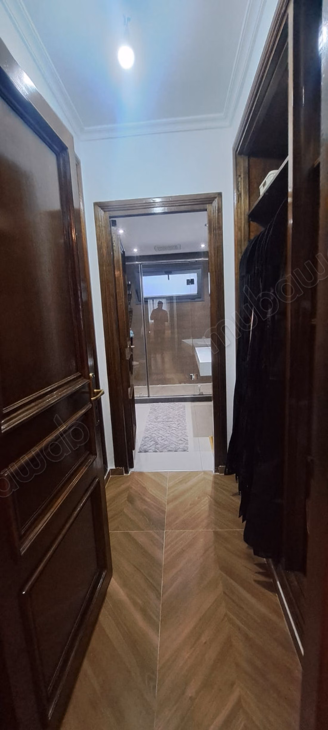 Appartement a vendre sur racine remis a neuf
