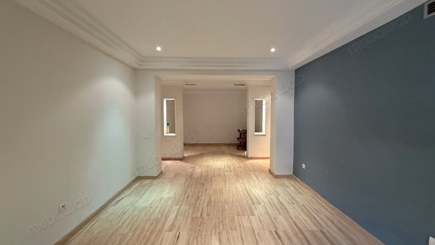 Appartement à louer à Samlalia. 
3 belles chambres. 
Prestation de conciergerie, air conditionné