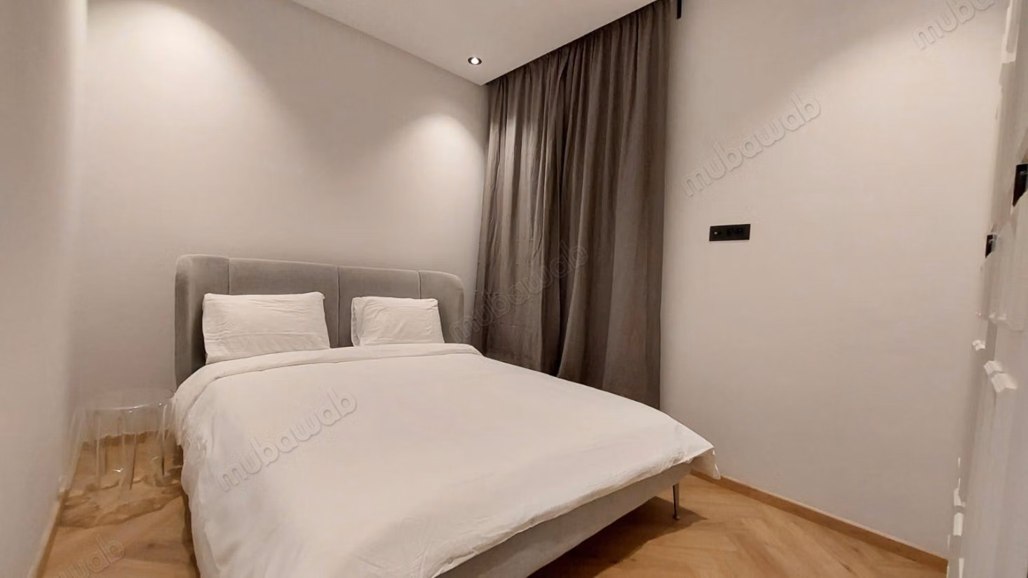 Nice ground floor apartment for rent in a residence with gardens and pool