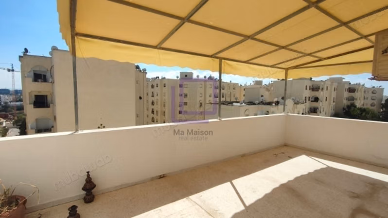 Un appartamento S2 di 115m² a Cité Wahat