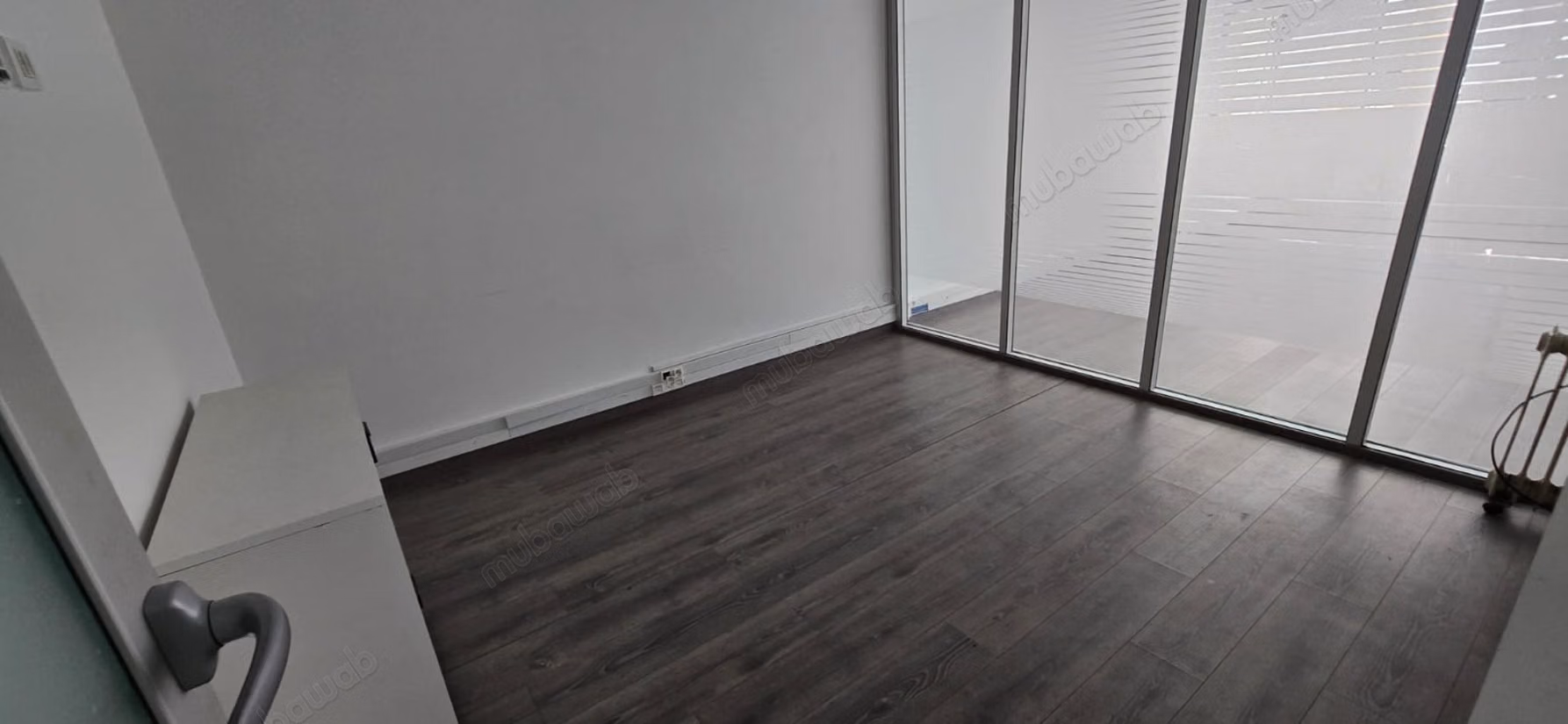 High-end office for rent