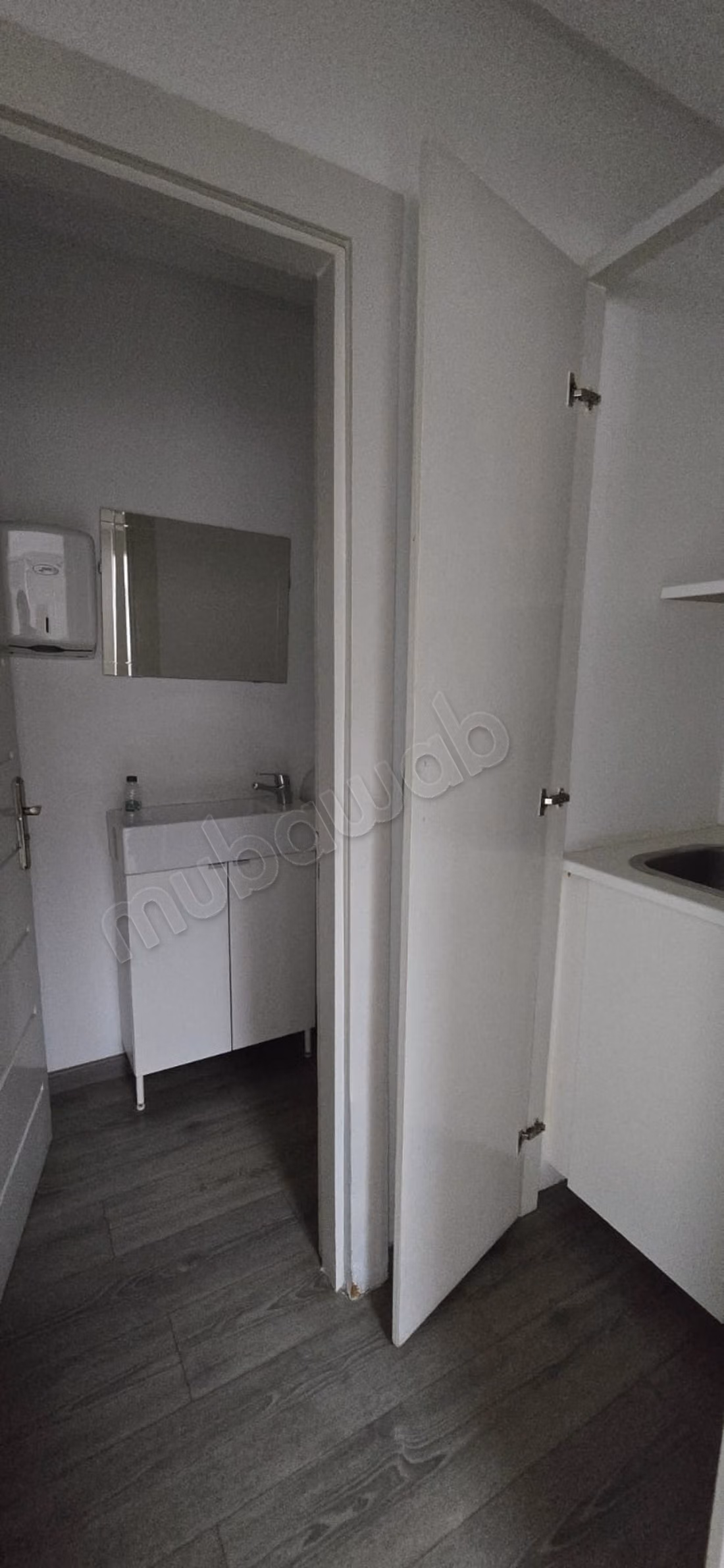 High-end office for rent