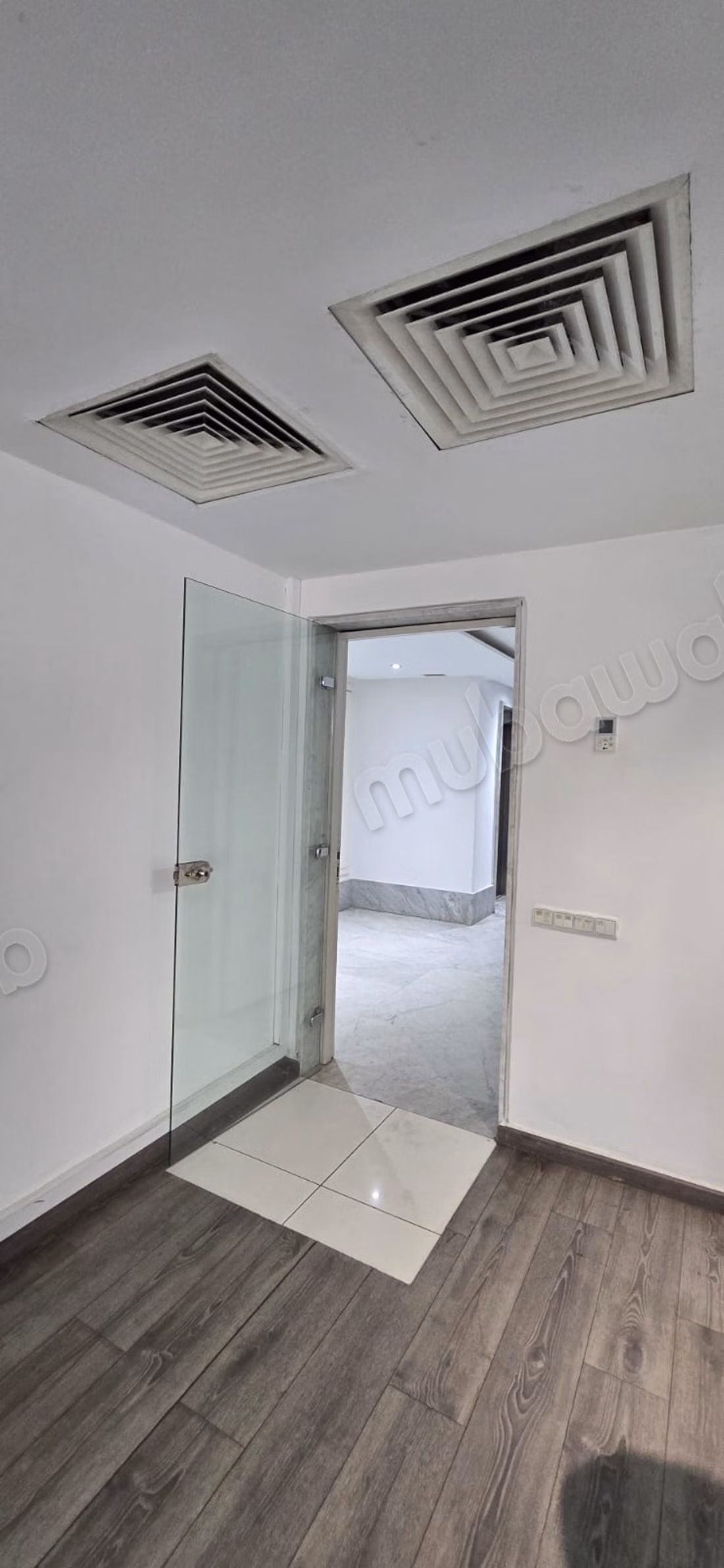 High-end office for rent