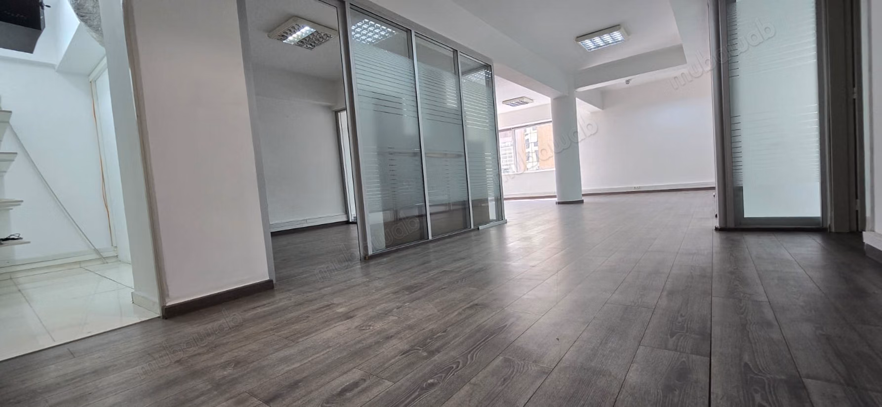 High-end office for rent