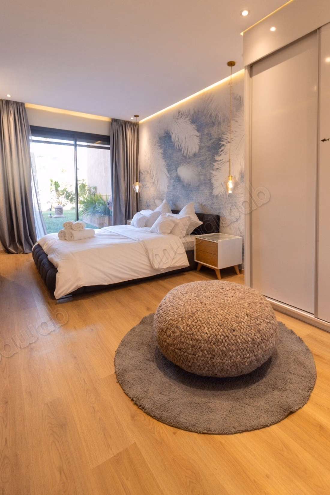 Magnifique appartement meublé dans belle résidence gardée avec piscine