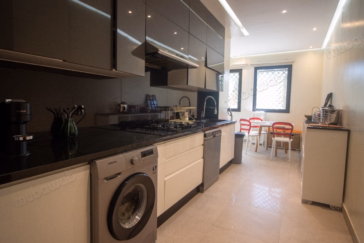 Magnifique appartement meublé dans belle résidence gardée avec piscine
