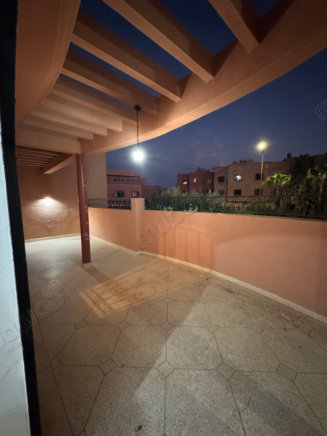 For rent - Villa floor in Ariha