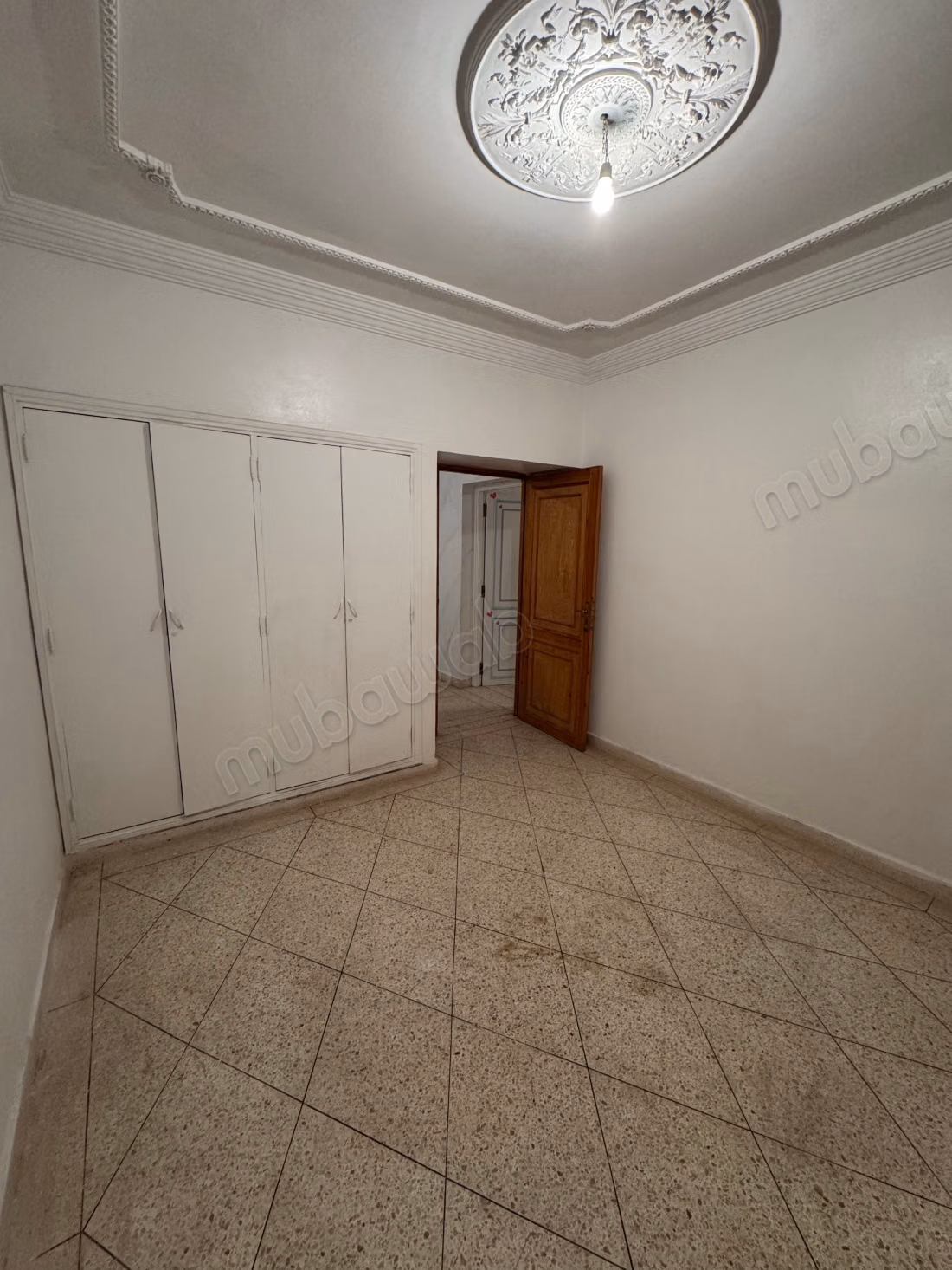 For rent - Villa floor in Ariha