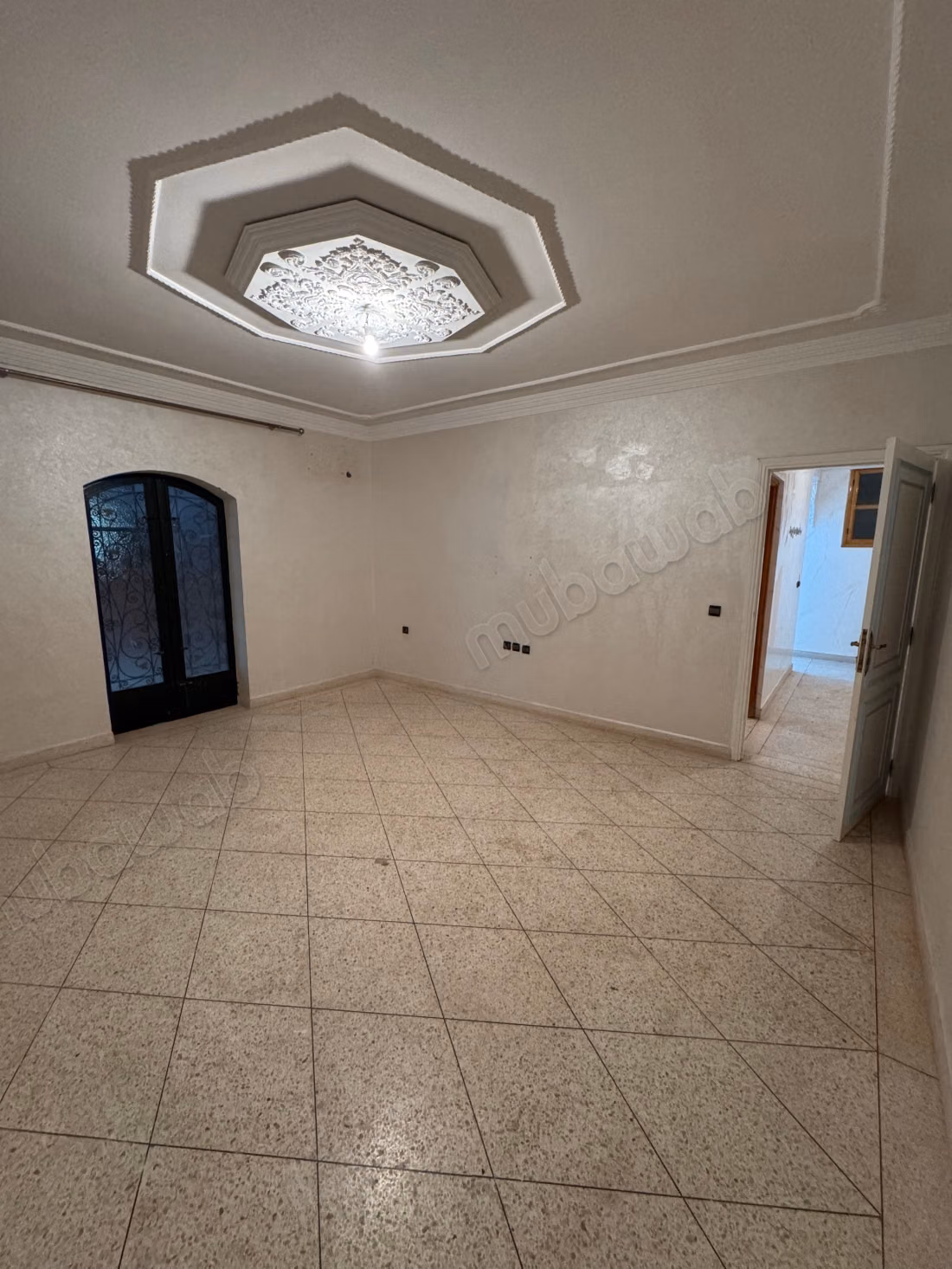 For rent - Villa floor in Ariha