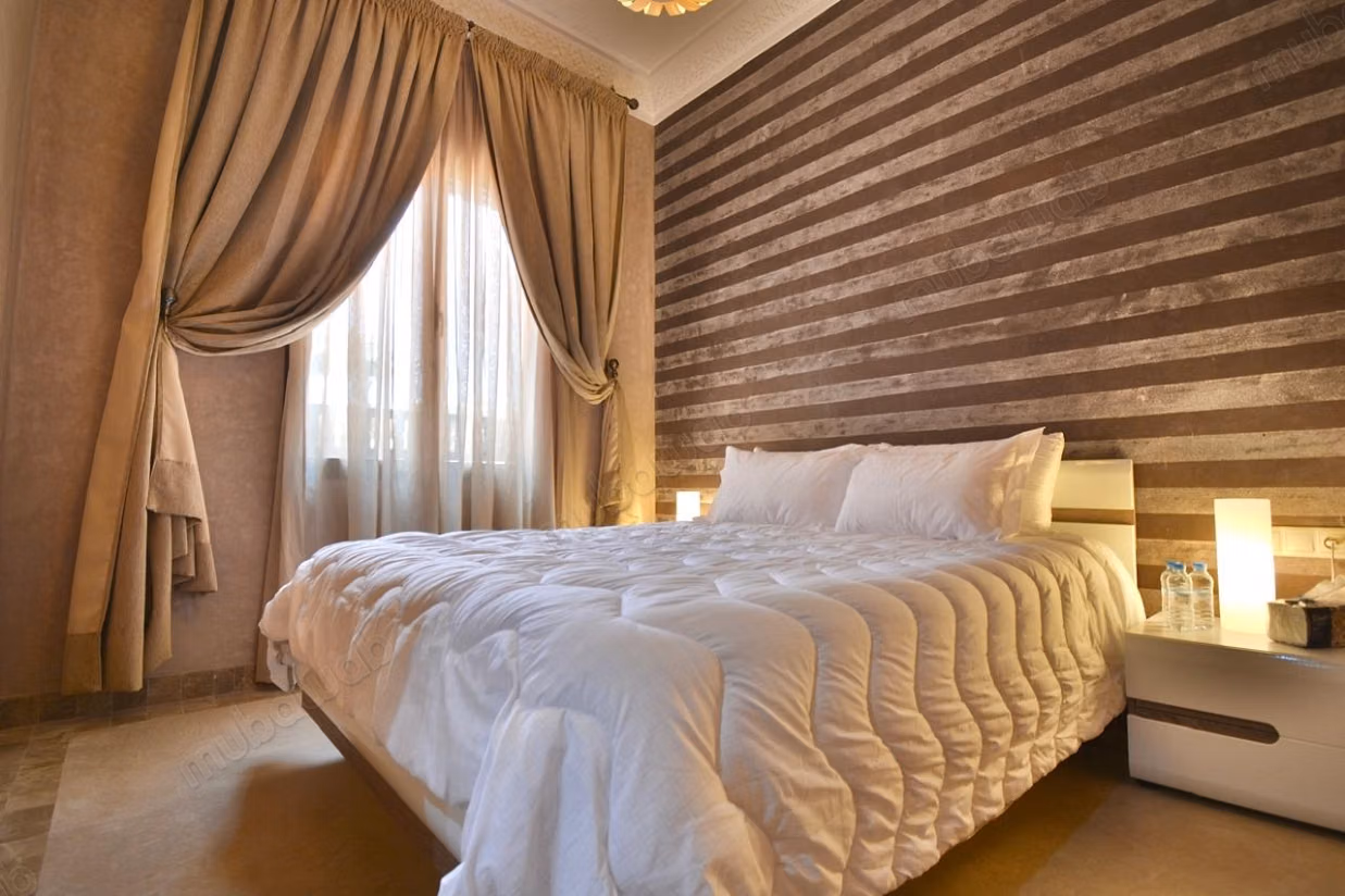 Très bel appartement en location à Route de l'Ourika. 
2 chambres agréables. 
Bien meublé