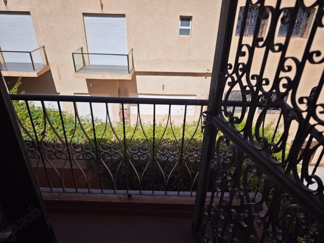 Una bella villa in vendita a Targa, ben tenuta