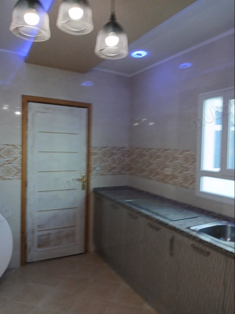 Maison de luxe à vendre à Sidi Hassine.
Superficie 140 m²