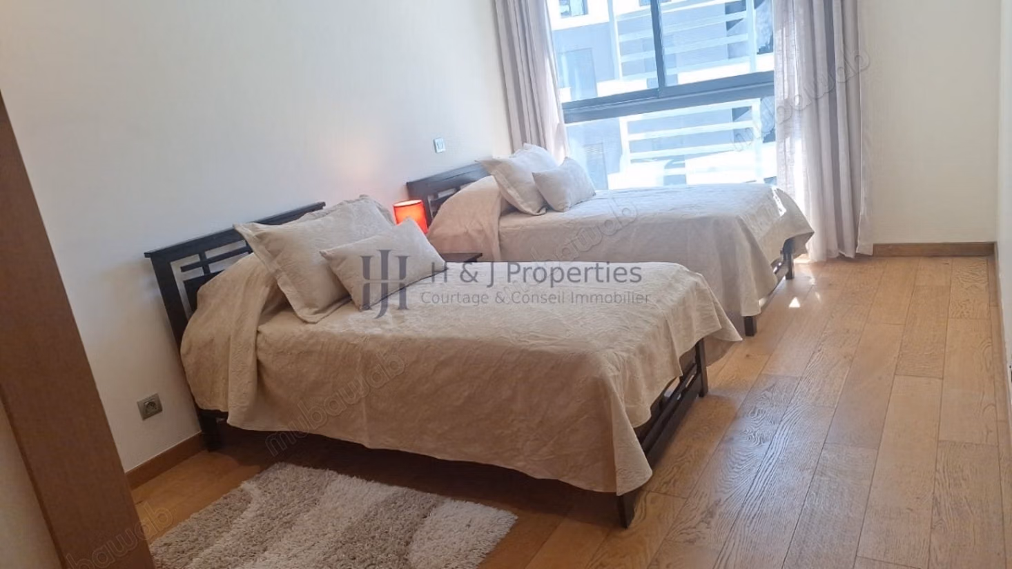 T3 meublé 98m² – 2 chambres – balcon