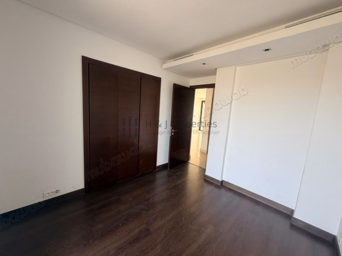 T3 empty 92m² – 2 bedrooms – terrace