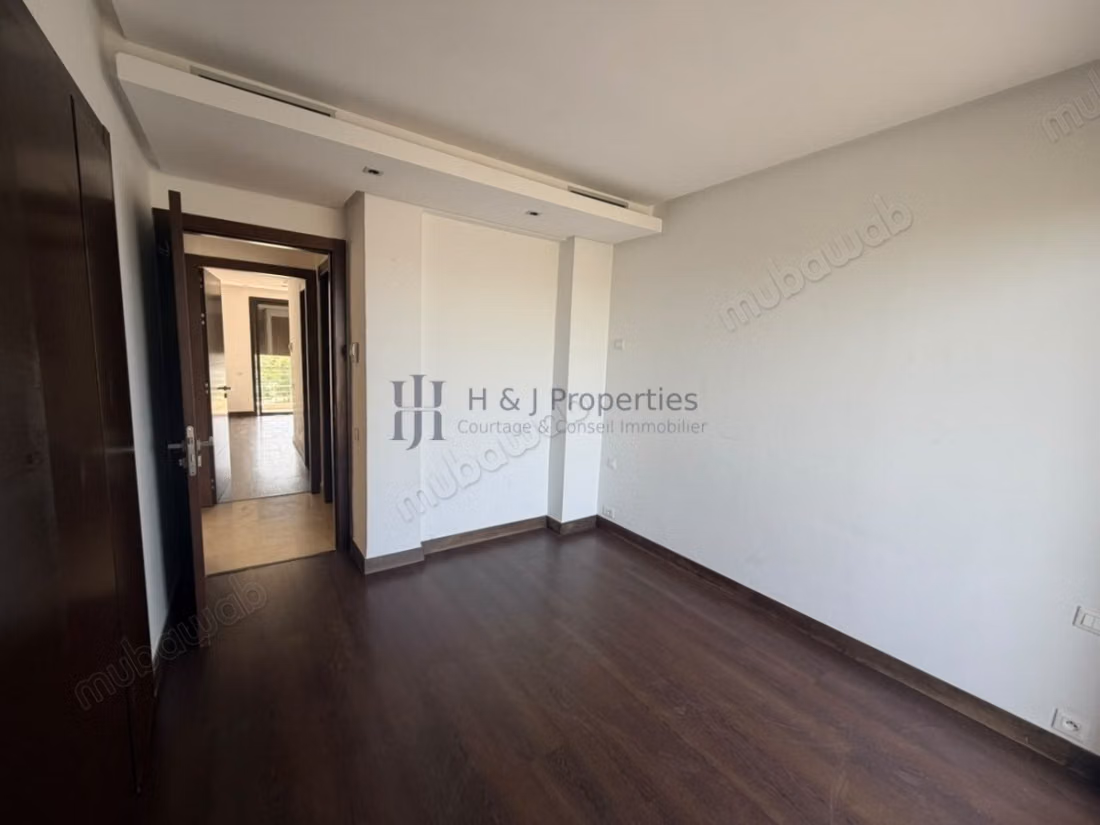 T3 empty 92m² – 2 bedrooms – terrace