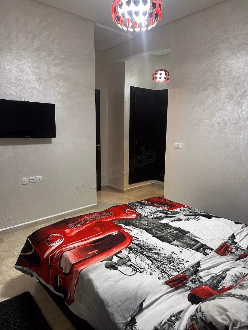Bel appartement en location à Route Immouzer. 
3 pièces confortables. 
Meublé