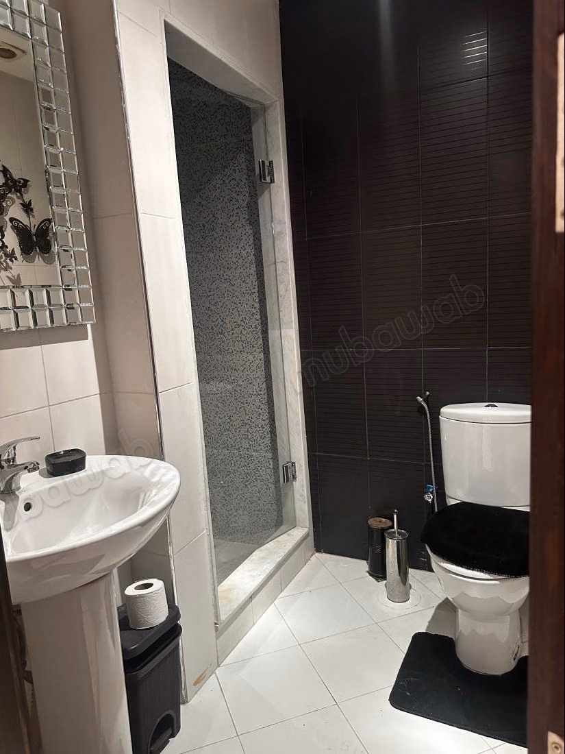 Bel appartement en location à Route Immouzer. 
3 pièces confortables. 
Meublé