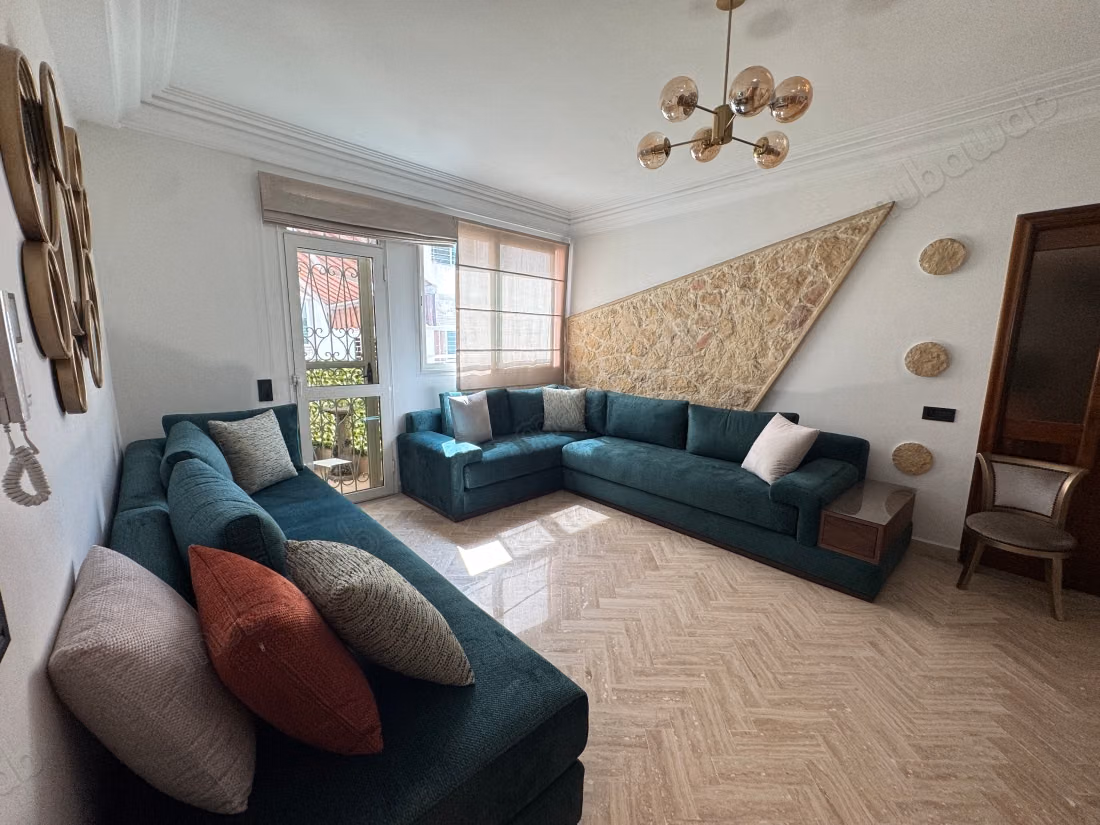 Appartement 3 chambres meuble a louer 
blvd ghandi