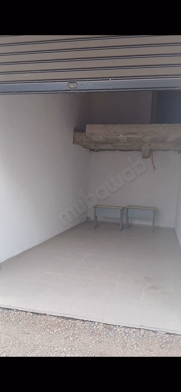Rent the ideal space at the Hospitals. Area 28 m². Concierge service, air conditioning