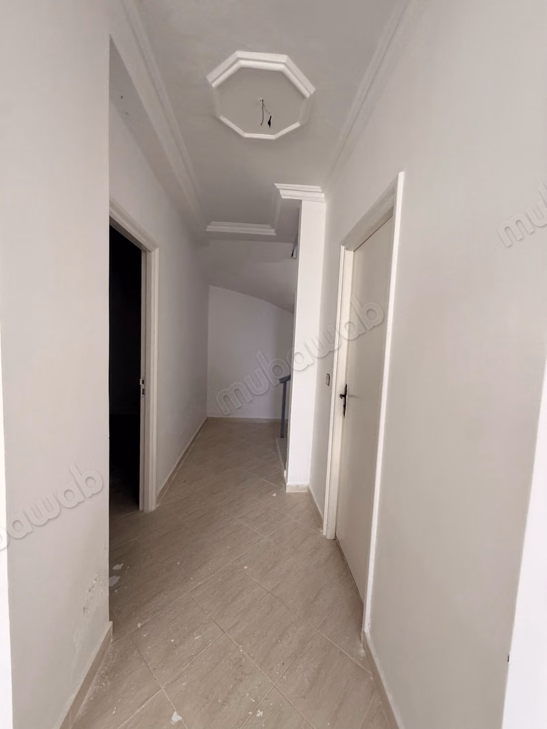 House for sale. Area 173 m². Residence with concierge, large pool