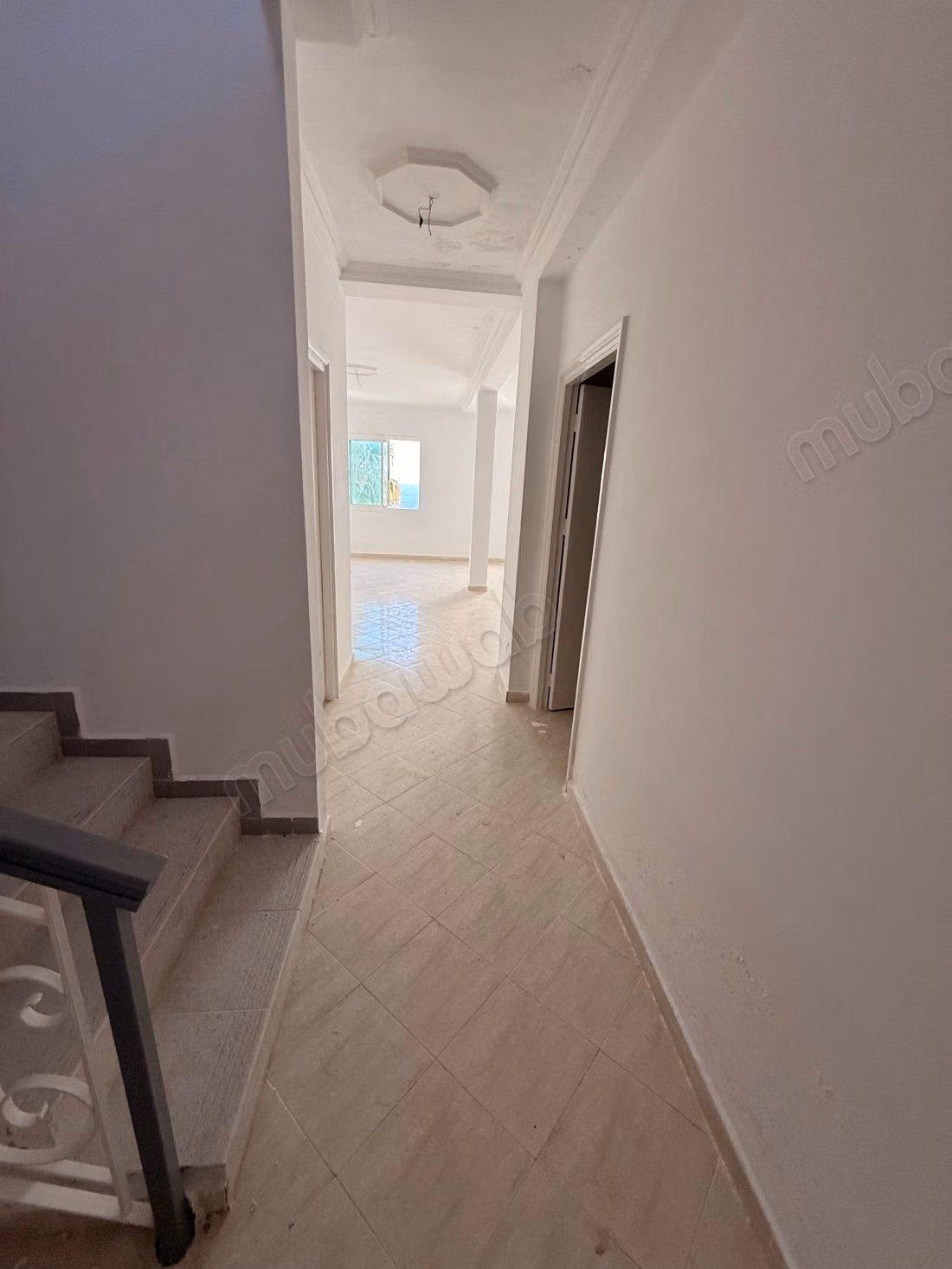 House for sale. Area 173 m². Residence with concierge, large pool