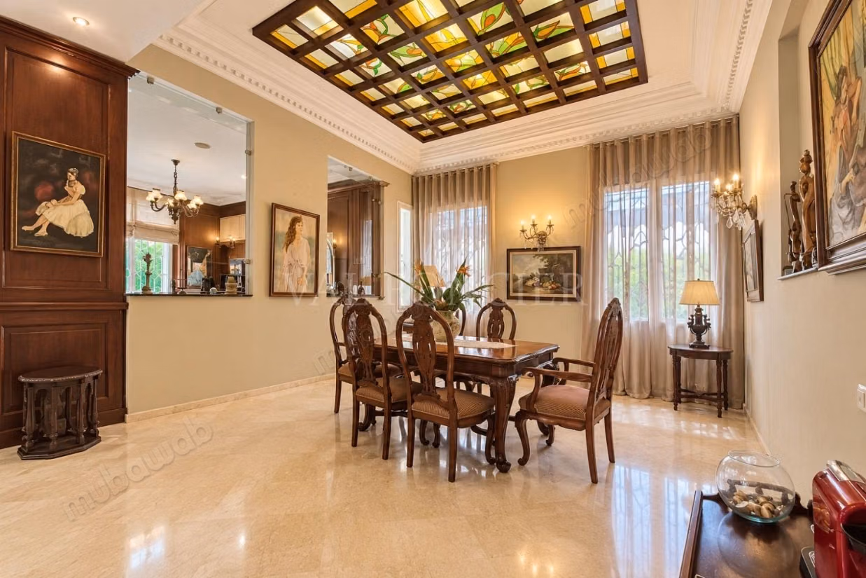 Sale of a character villa 1002m2 5 bedrooms with pool Californie, Casablanca