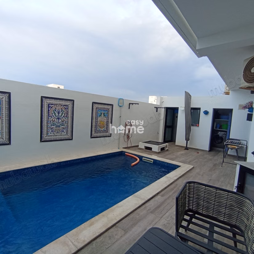S3 de 110m² avec une piscine privée