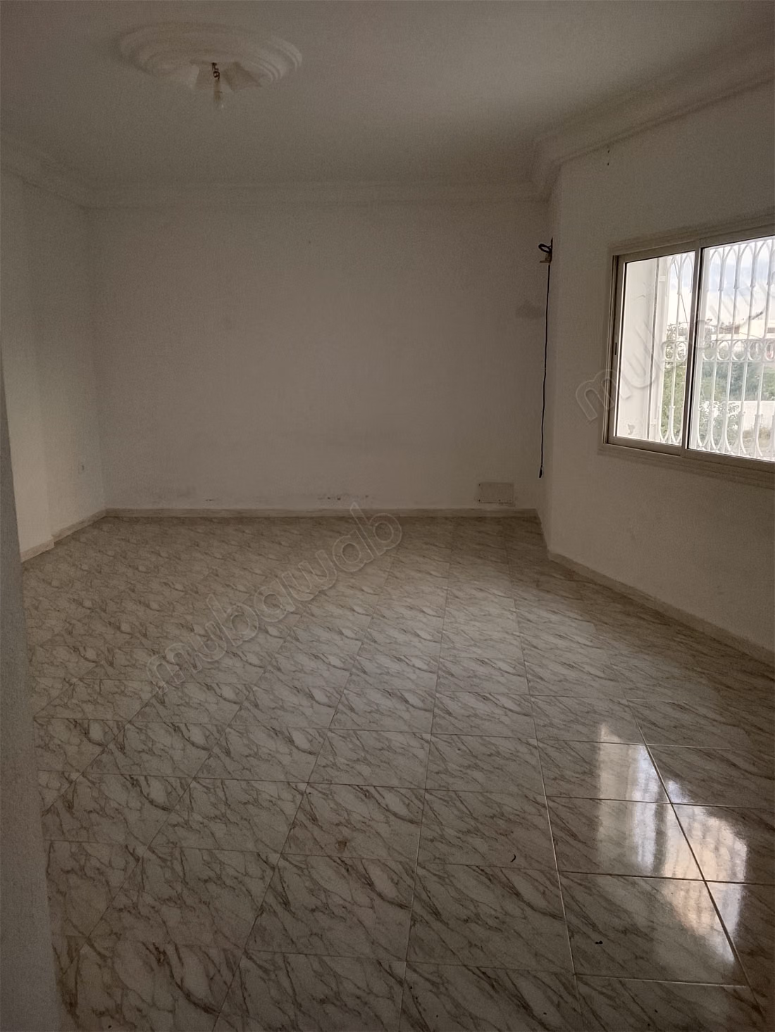 Location d'un appartement à Hammamet Nord. Superficie 200 m². Vues imprenables sur la mer, double vitrage