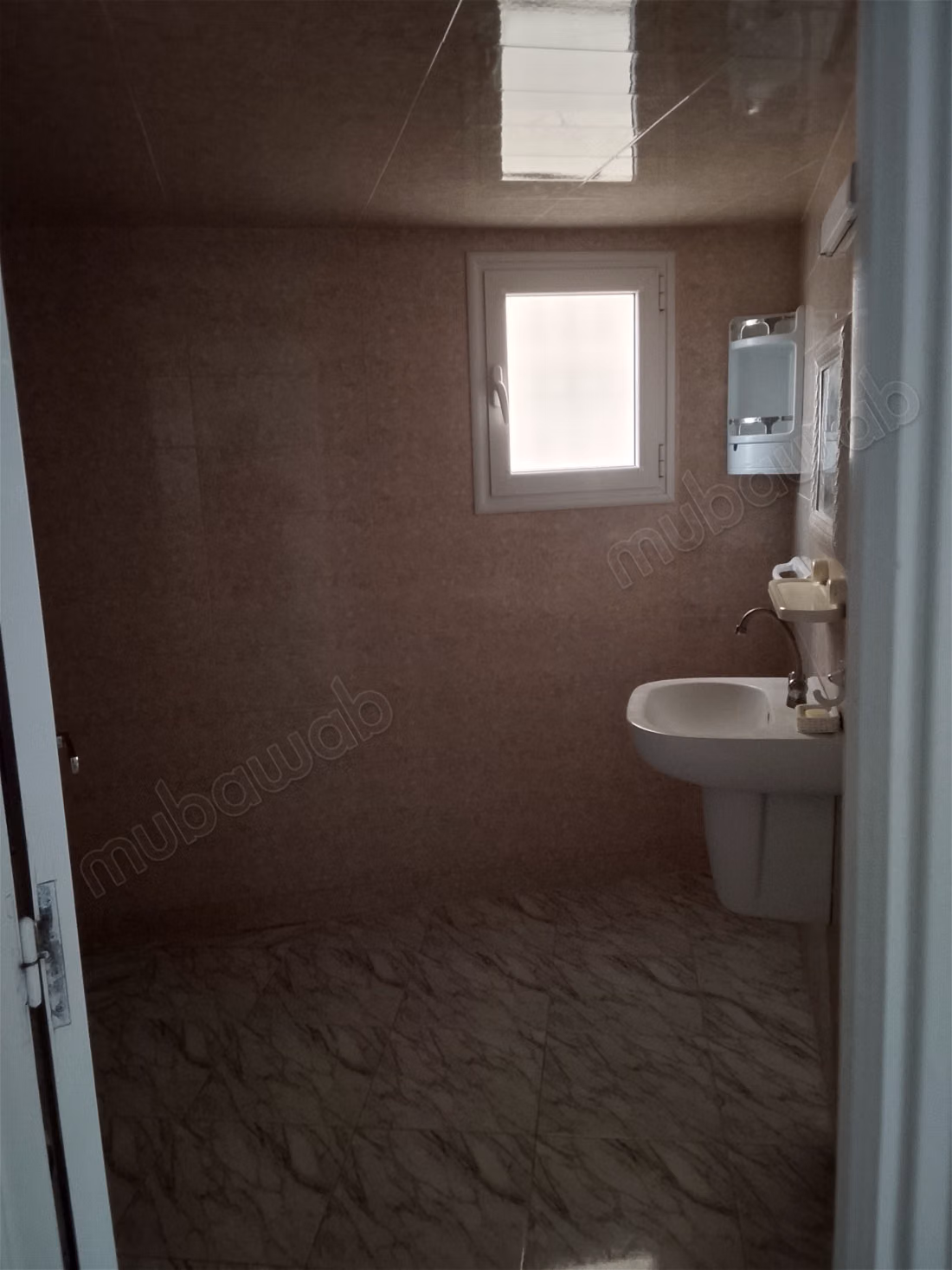 Location d'un appartement à Hammamet Nord. Superficie 200 m². Vues imprenables sur la mer, double vitrage