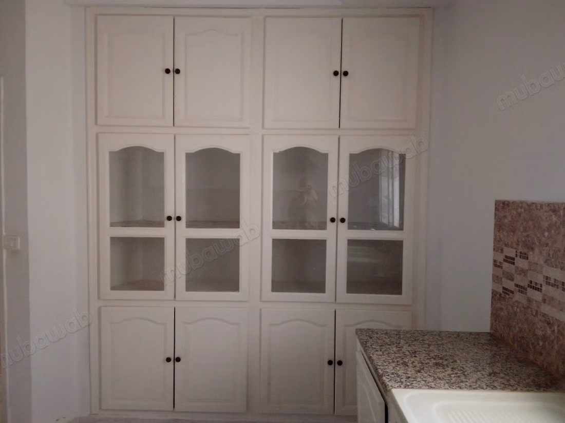Location d'un appartement à Hammamet Nord. Superficie 200 m². Vues imprenables sur la mer, double vitrage