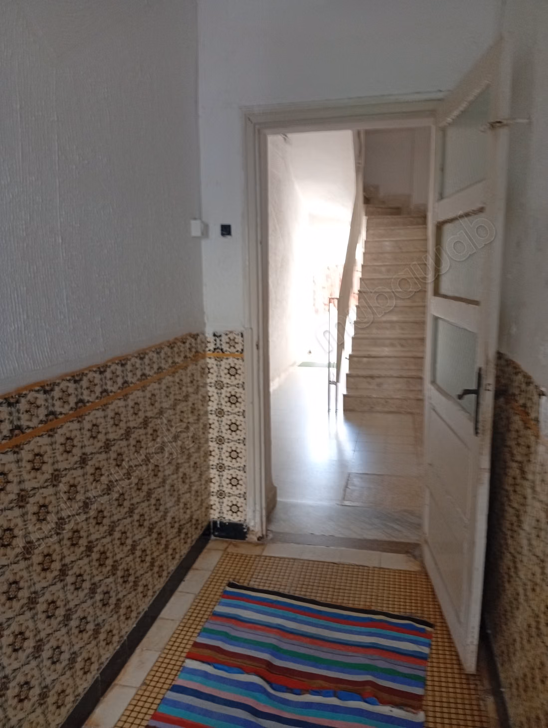 Vendita di una villa antica R4 nel centro di Ariana da ristrutturare