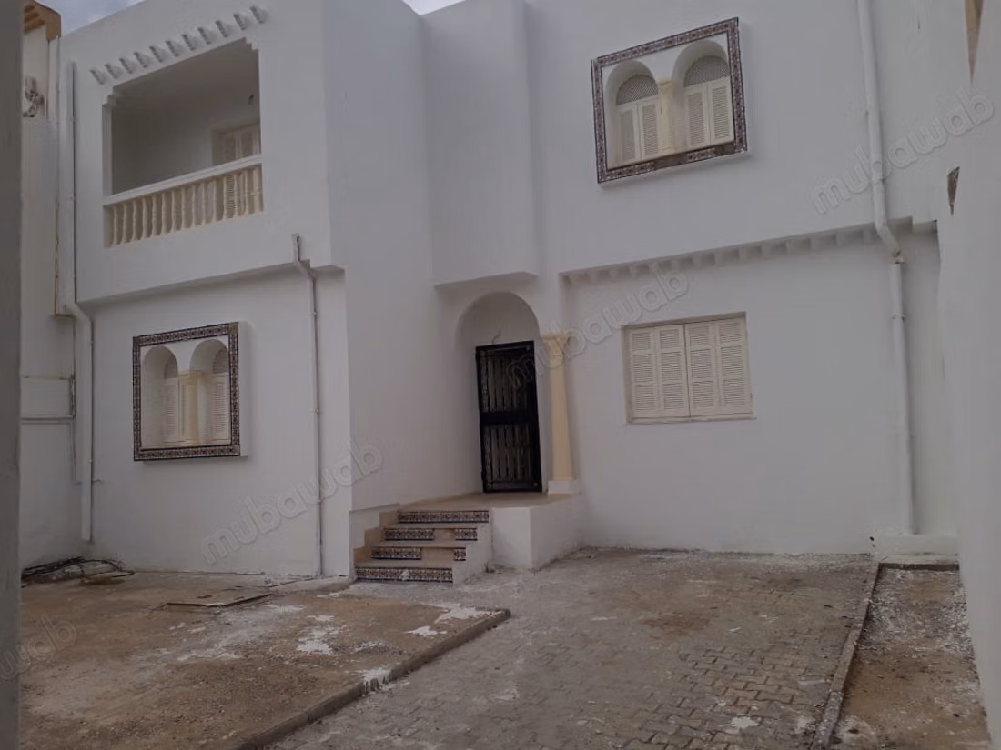À vendre – superbe duplex s4 à ibn sina, tunis