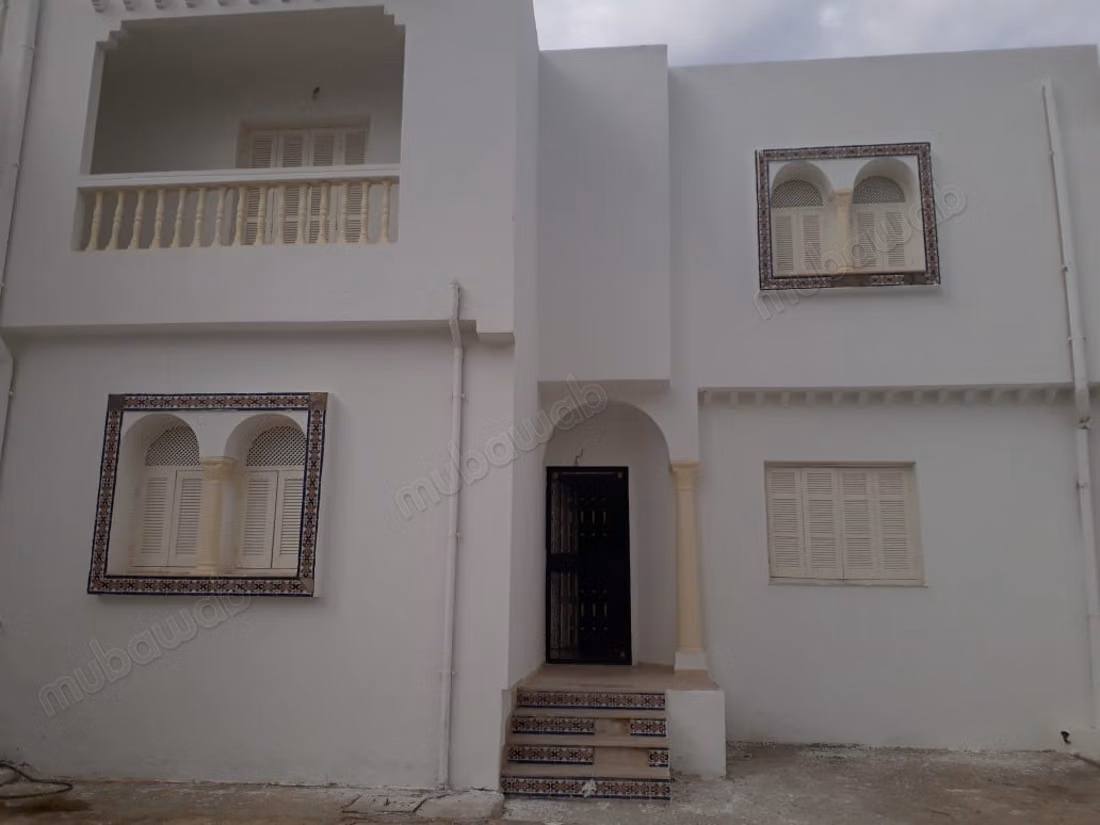 À vendre – superbe duplex s4 à ibn sina, tunis