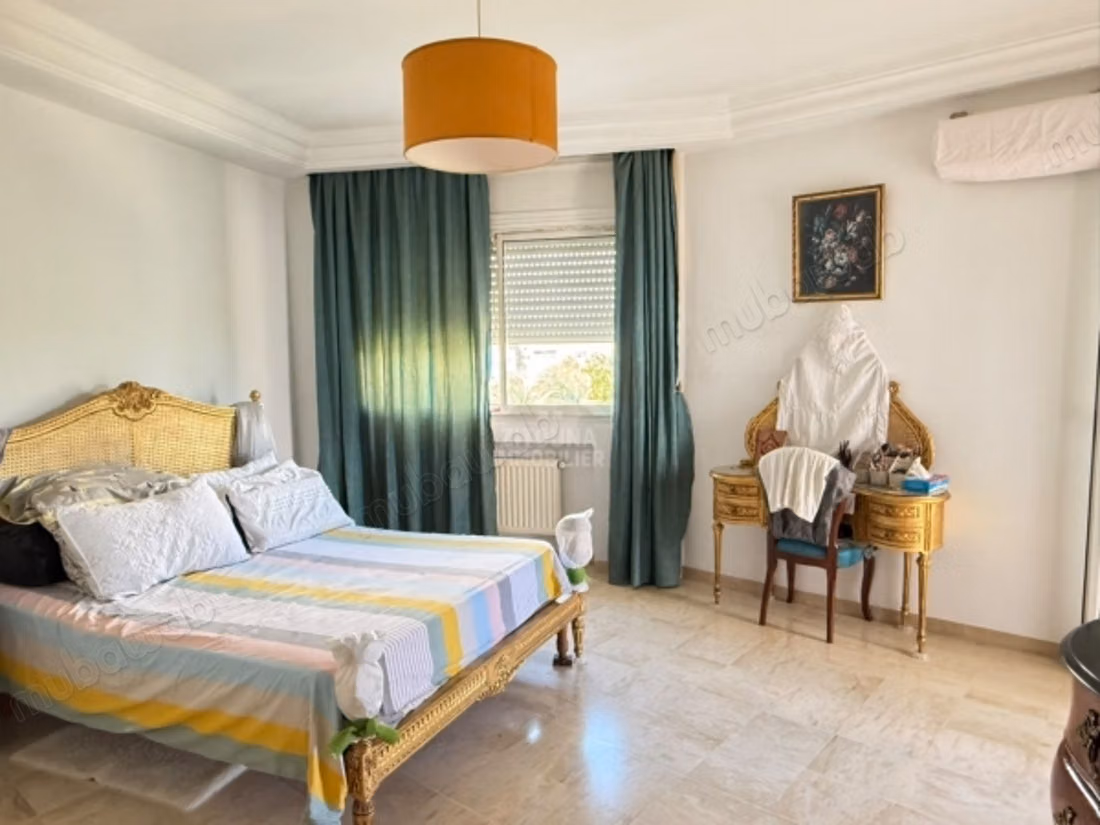 A vendre un appartement à Gammarth