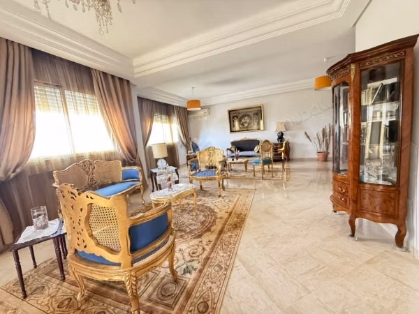 A vendre un appartement à Gammarth