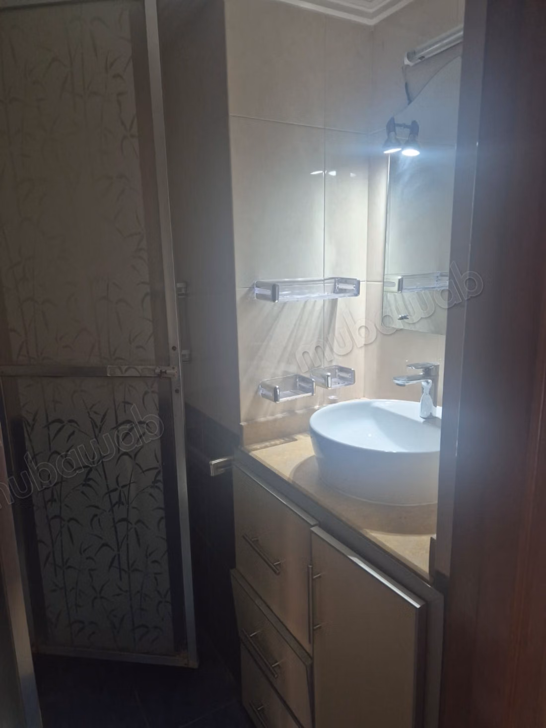 Appartement te huur in Agdal. 4 grote kamers. Conciërgeservice en airconditioning.