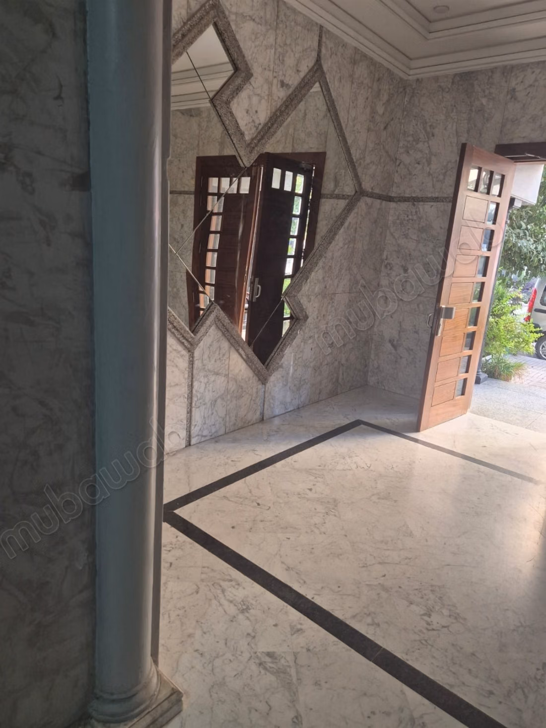 Appartement te huur in Agdal. 4 grote kamers. Conciërgeservice en airconditioning.