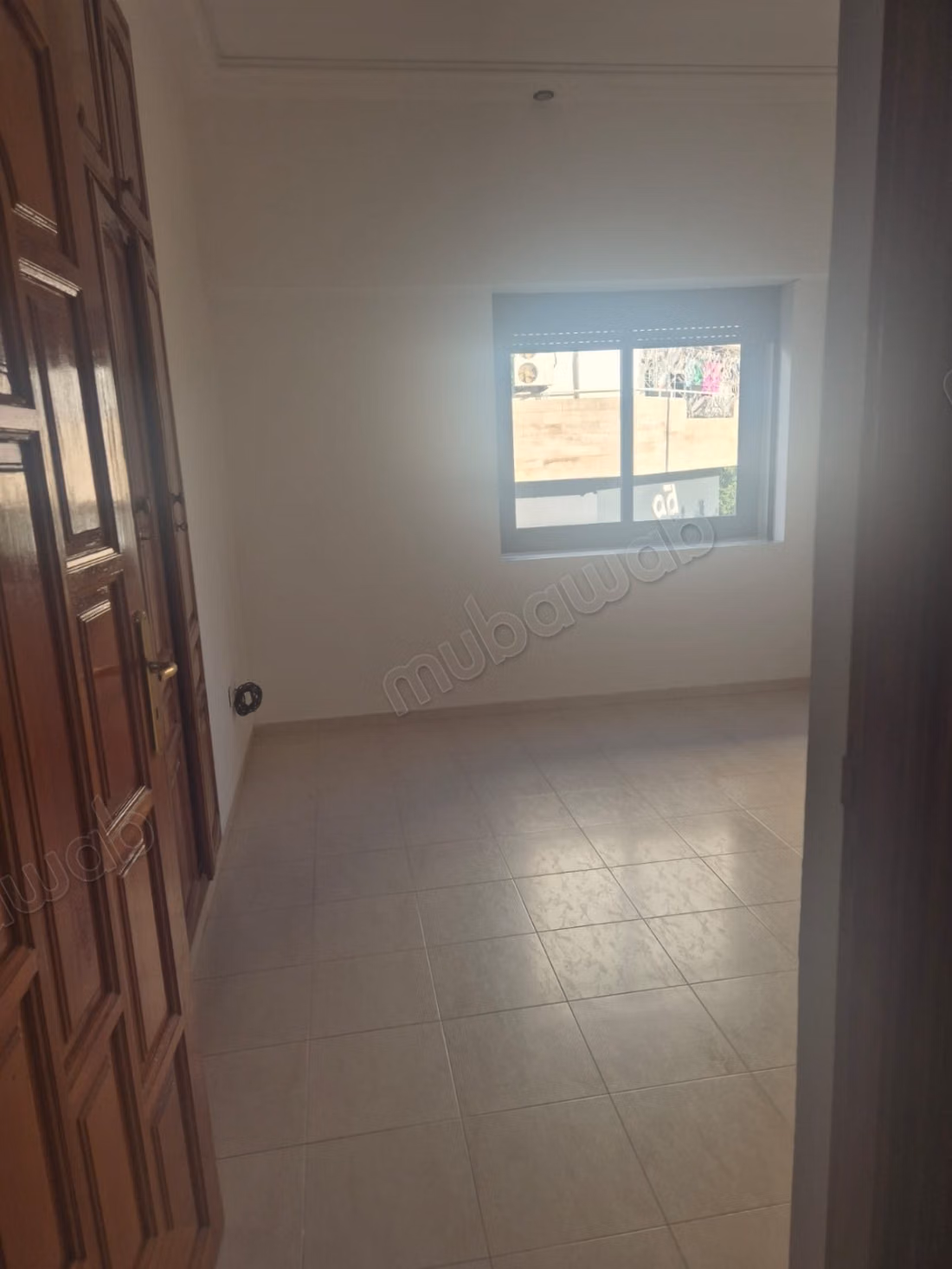 Appartement te huur in Agdal. 4 grote kamers. Conciërgeservice en airconditioning.