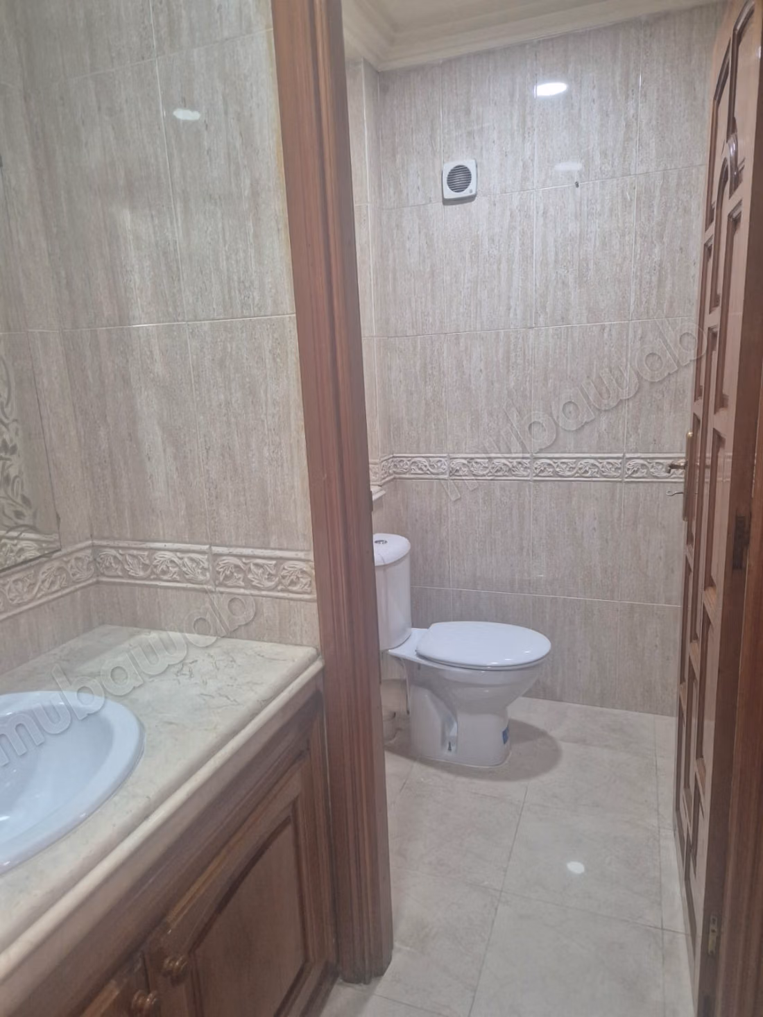 Appartement te huur in Agdal. 4 grote kamers. Conciërgeservice en airconditioning.