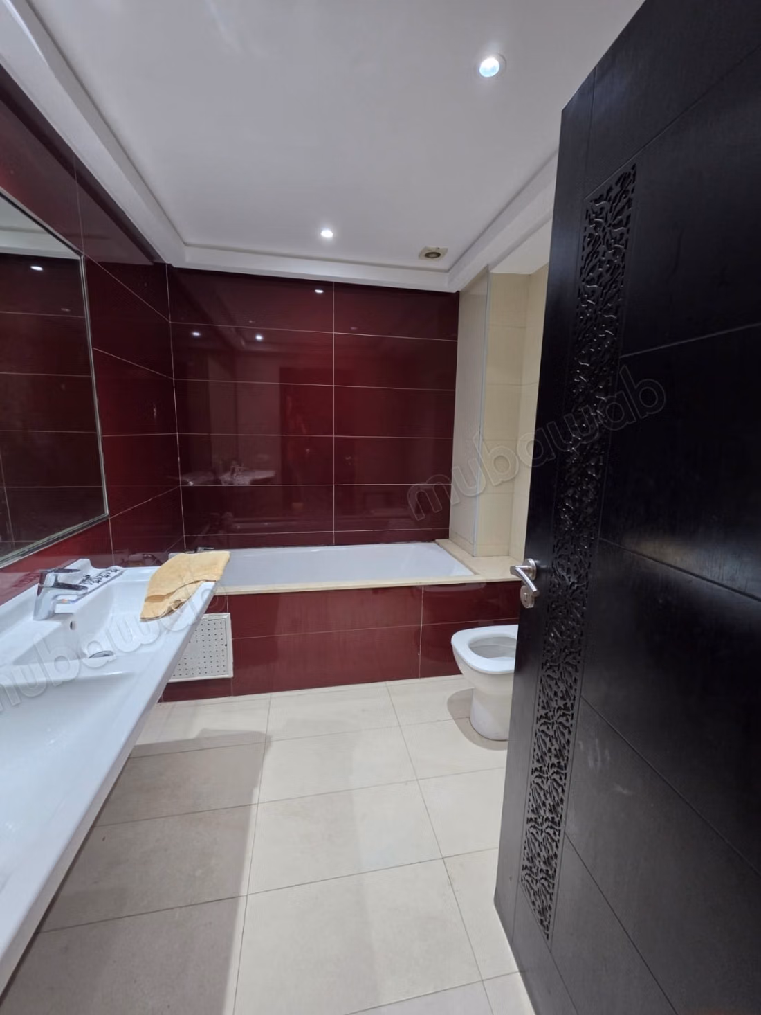 Espectacular apartamento en venta en Les princesses. 3 hermosas habitaciones. Chimenea y conserje