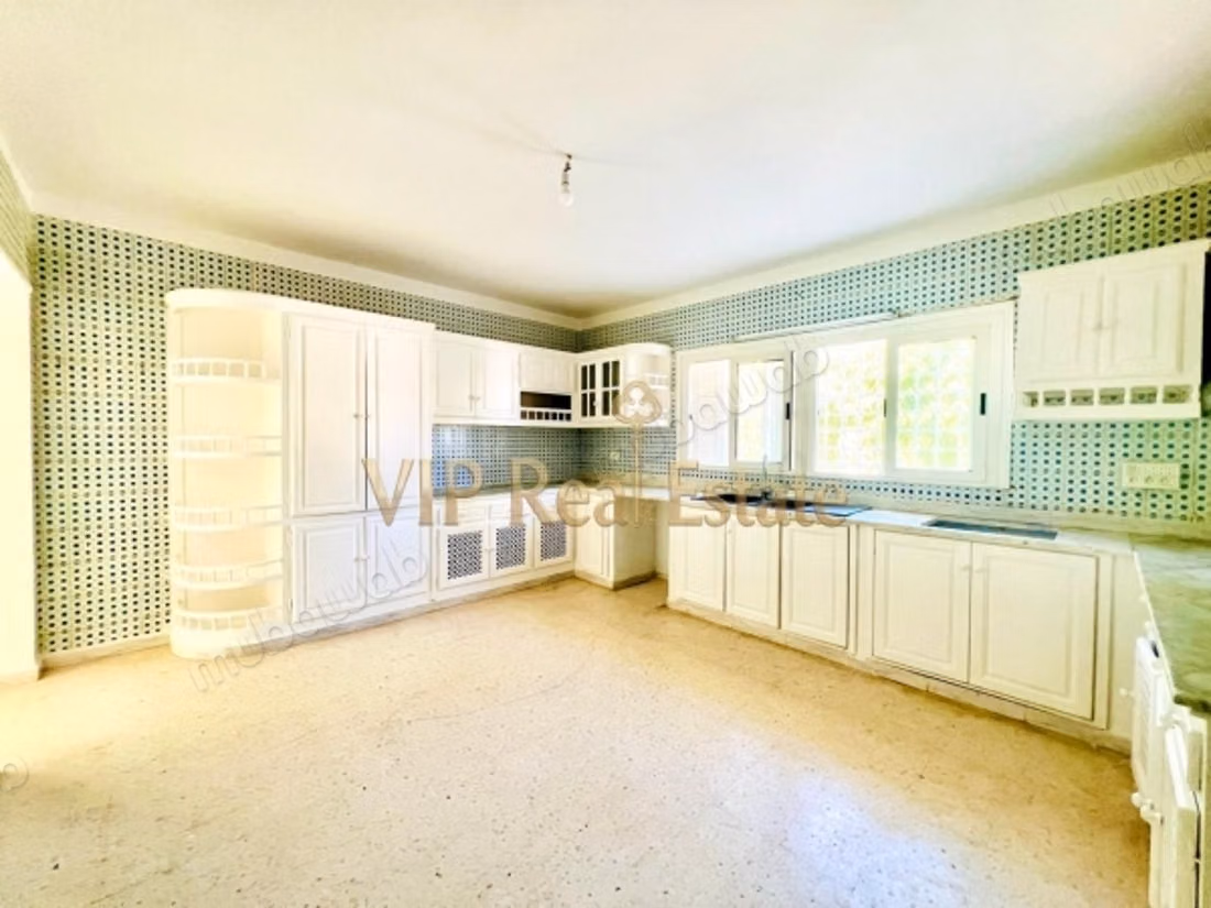 À Louer Un Rez de chaussée de Villa à La Marsa