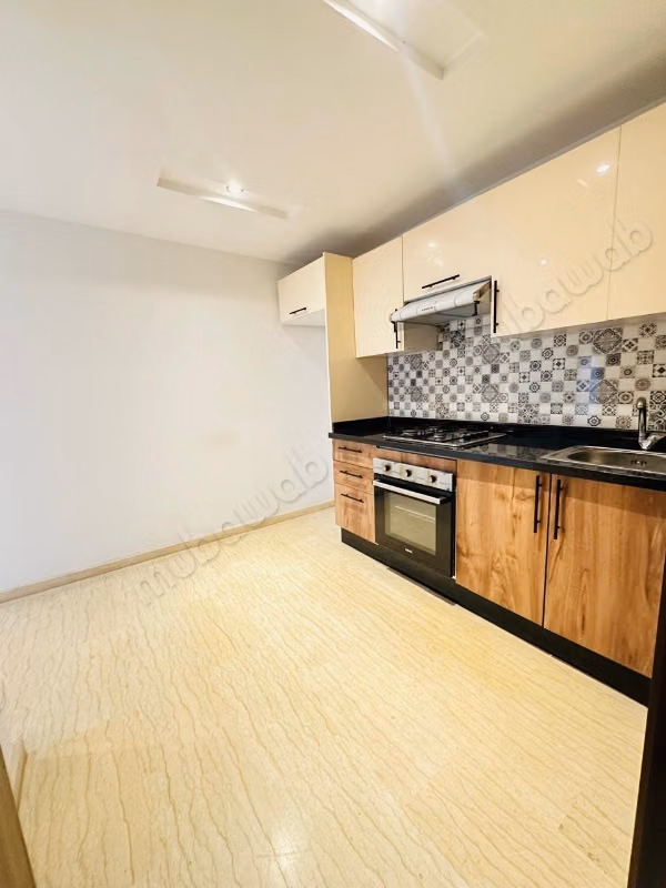 Appart rocher noire 4800dh casa