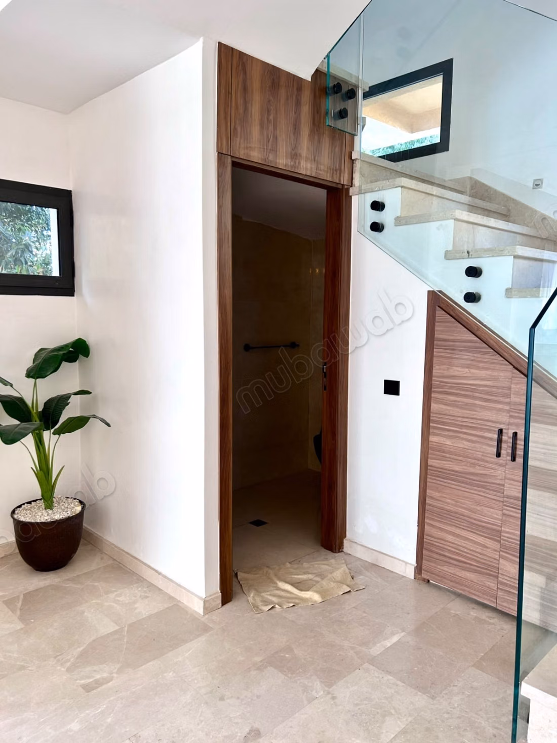 Fabulous villa for sale in Route de l'Ourika. Small area 380 m². Furnished